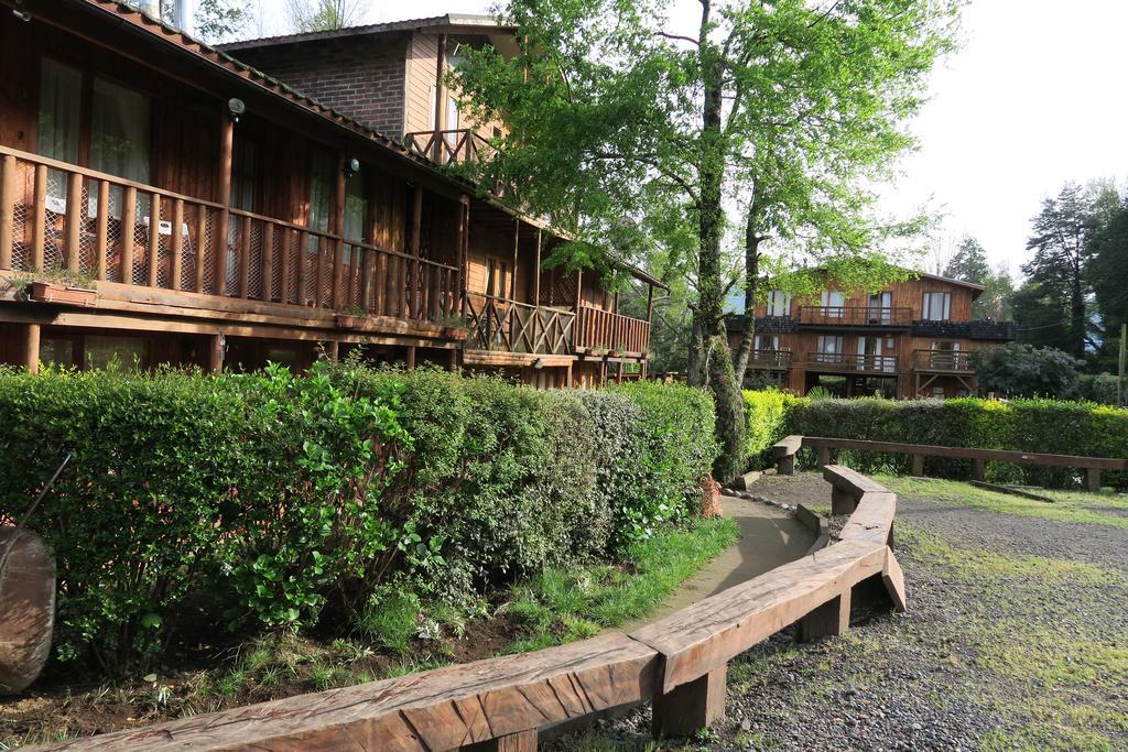 Cabanas Spa Bungalows Huarranchi Пукон Экстерьер фото